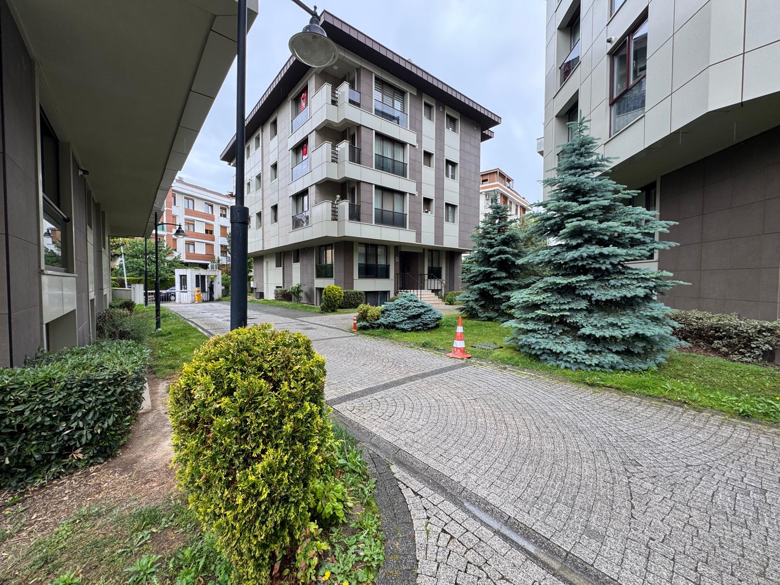 Acıbadem Mim Yaşam Yapı Projesinde Az Katlı Site İçerisinde